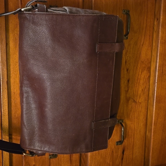 Fossil Atlas EW Brown Leather Messenger Bag - Picture 2 of 12